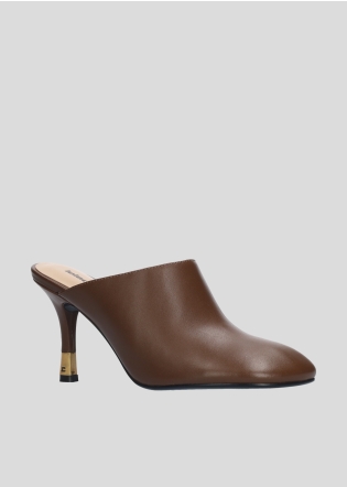 Mules LOLA CRUZ Mod.053Z14BK avellana
