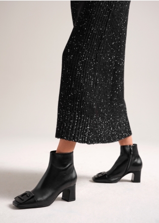 LOLA CRUZ Booties Mod. 086T13BK black
