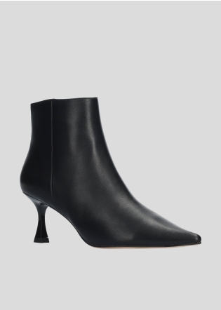 Botines LOLA CRUZ Mod.127T13BK negro