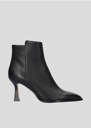 Botines LOLA CRUZ Mod.023T14BK negro