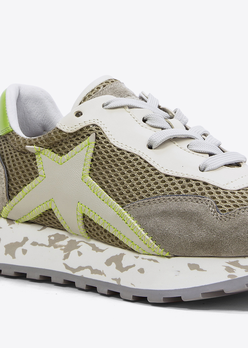 LOLA CRUZ V22 Espa a COLLECTION SS22 Sneakers Mod. 443Z88BK CERAM