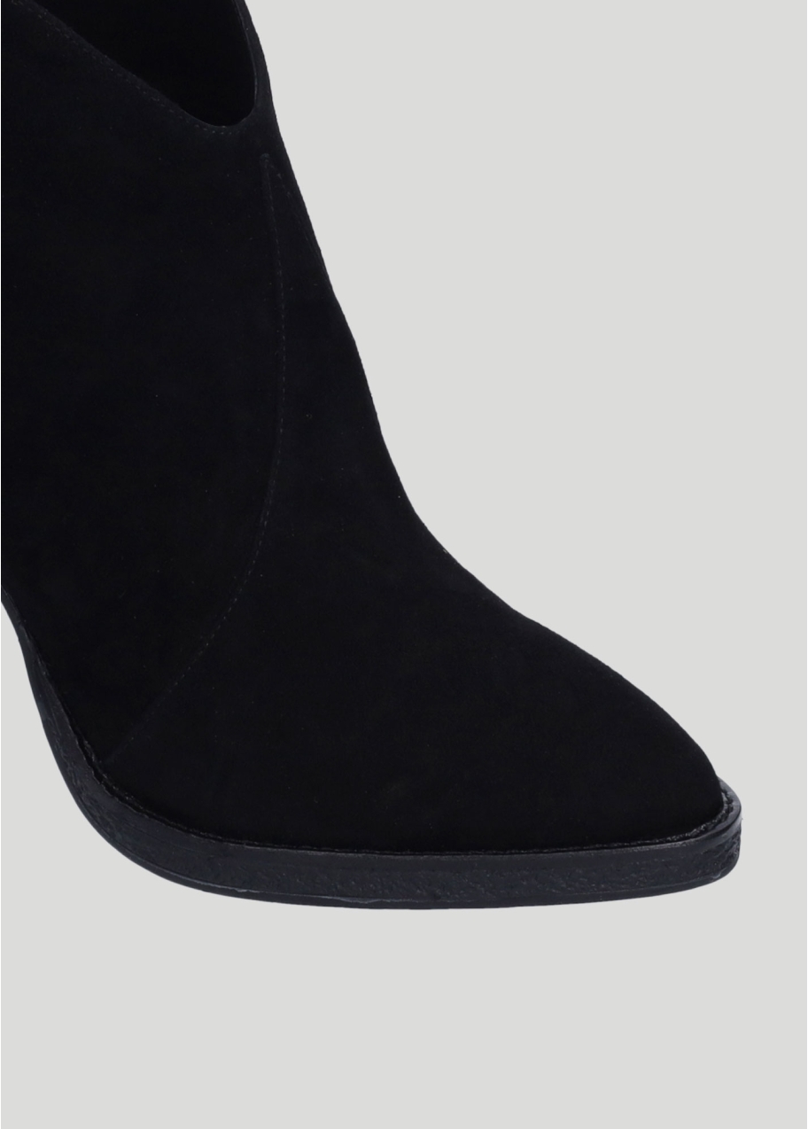 Booties for women Lola Cruz in leather. Style Lure Boots 90 with Booties for women Lola Cruz in leather. Style Lure Boots 90 with