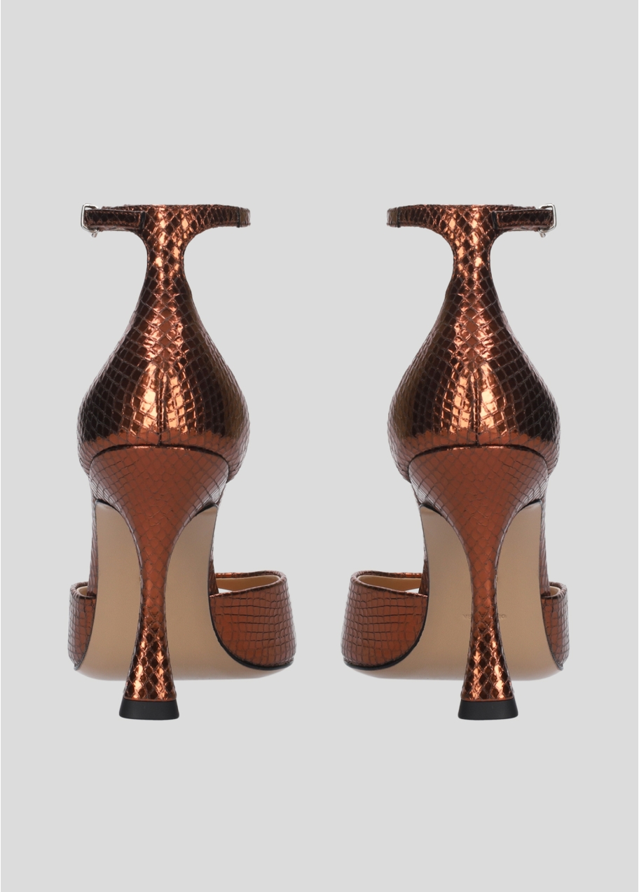 Sandalias de tacón de mujer Lola Cruz de piel. Modelo Kumala Heel
