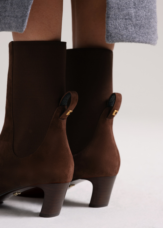 Botines de mujer Lola Cruz de ante. Modelo Richie Ankle-Boots 50  Ref.133T30BK MARRON