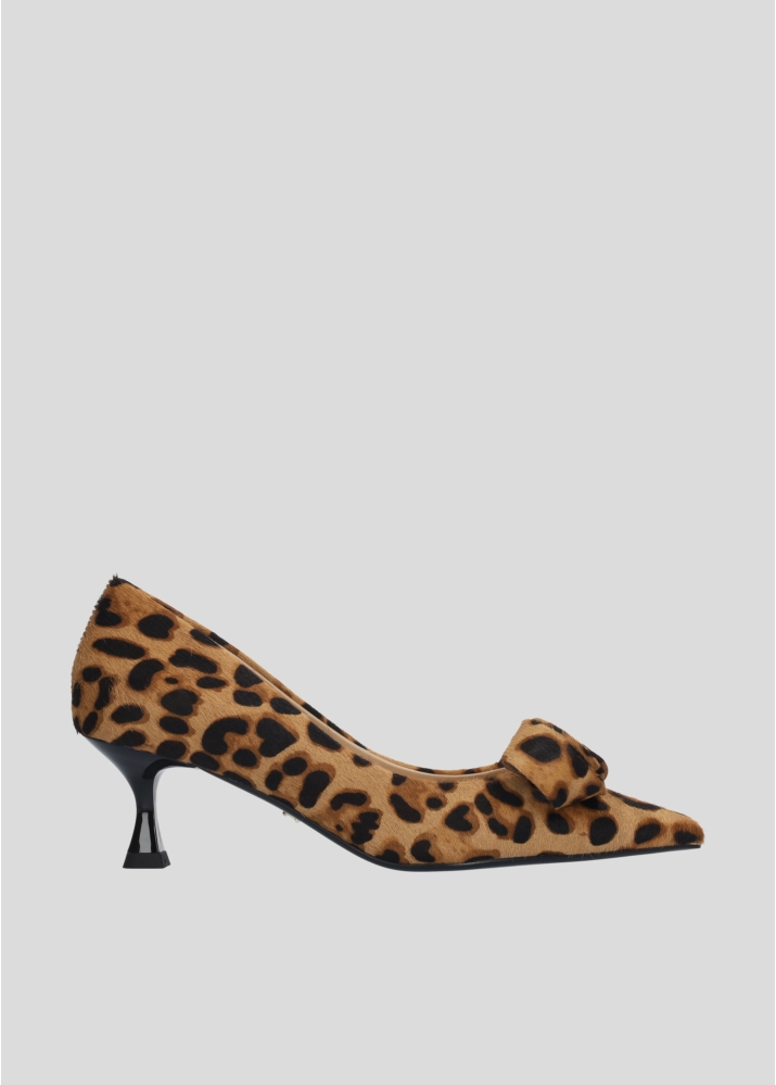 Pumps for women Lola Cruz in leather. Style Cynthia Pump 55 with