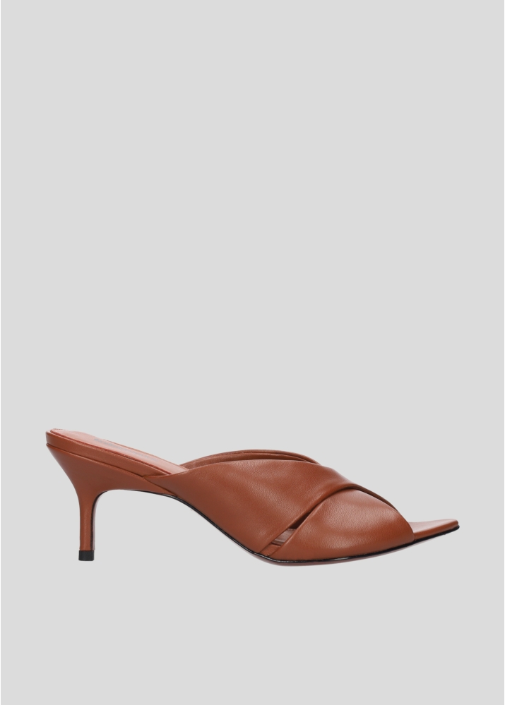 Heeled sandals for women Lola Cruz in leather. Style Lena Mule 65