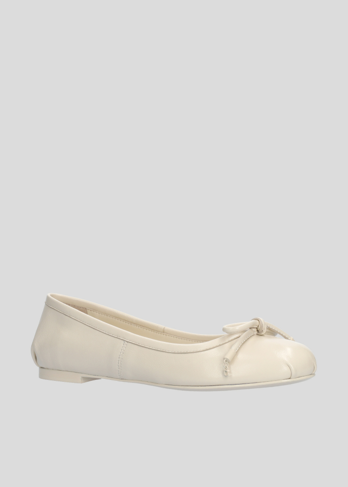 Zapatos planos LOLA CRUZ Mod.079Z13BK off white