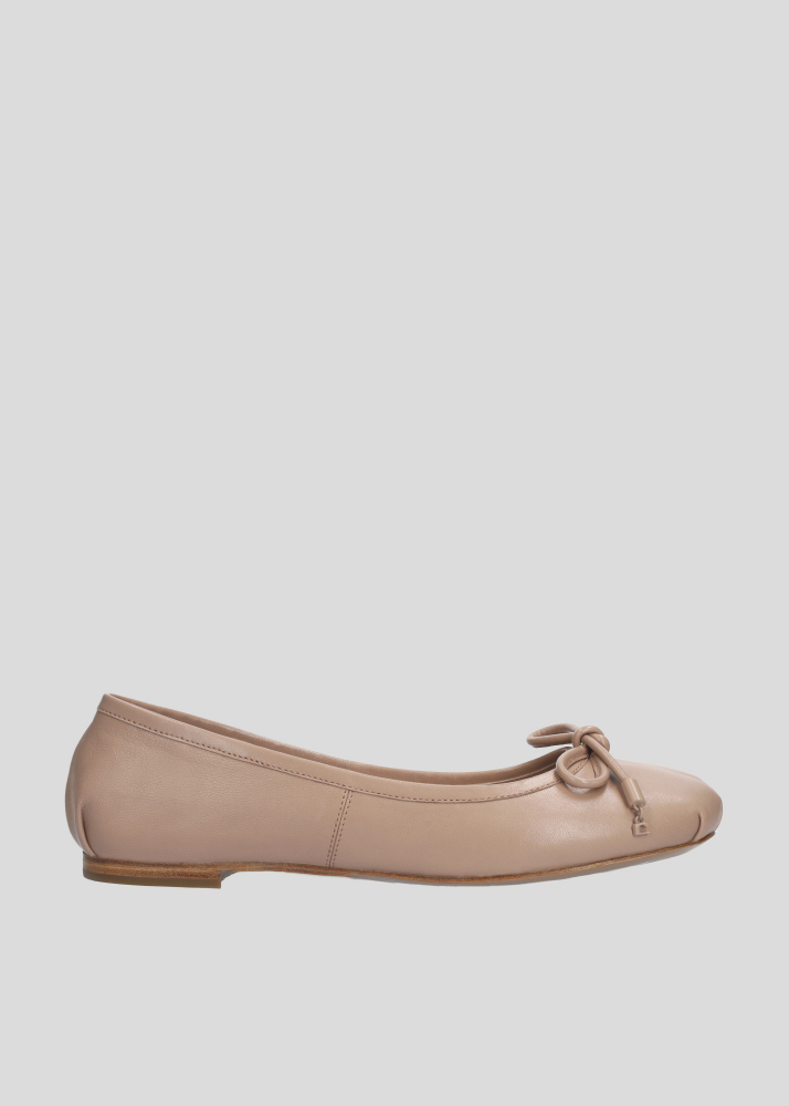 Zapatos planos LOLA CRUZ Mod.079Z13BK nude