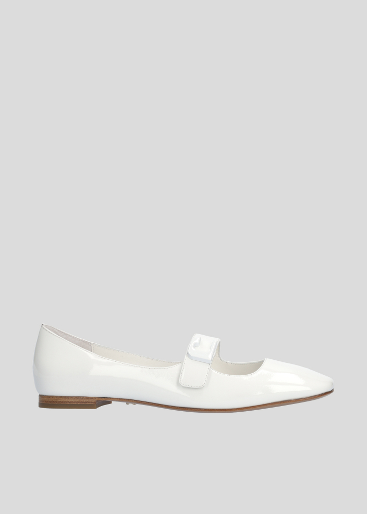 Zapatos planos LOLA CRUZ Mod.083Z20BK blanco