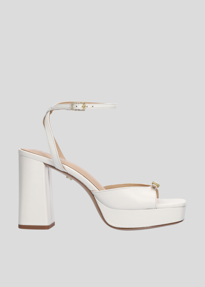 Sandalias de Plataforma LOLA CRUZ Mod.124P13BK blanco