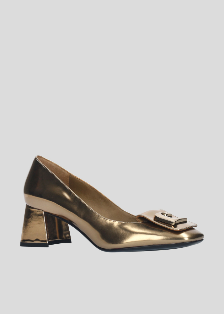 Salones LOLA CRUZ Mod.081Z17BK bronce