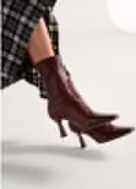 Botines LOLA CRUZ Mod.001T81BK burgundi