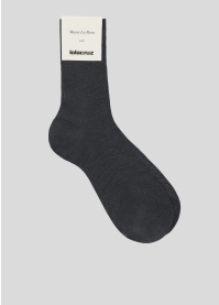 SILK SOCKS