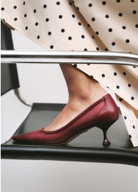 Salones LOLA CRUZ Mod.044Z27BK burgundi