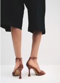 Sandalias Tacon LOLA CRUZ Mod.267Z14BK terracota