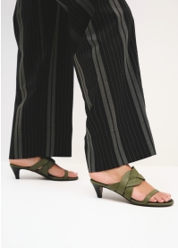 Mules LOLA CRUZ Mod.410Z10BK verde kaki