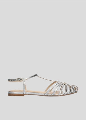 TANGO FLATS