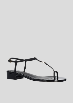 JUNE FLAT